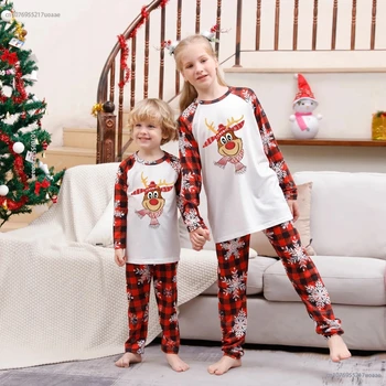 Подходящие для семьи Рождественские пижамы для мамы и дочки с принтом Снежинки с мультяшным Оленем и длинным рукавом Для мамы и детей, для папы и малыша, комплект рождественских пижам