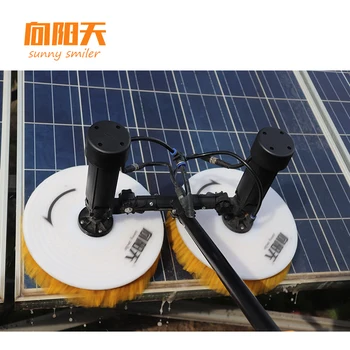 Солнечная очистка оборудование для очистки солнечных панелей с двойной щеткой может быть оснащено щеточными двигателями с литиевой батареей